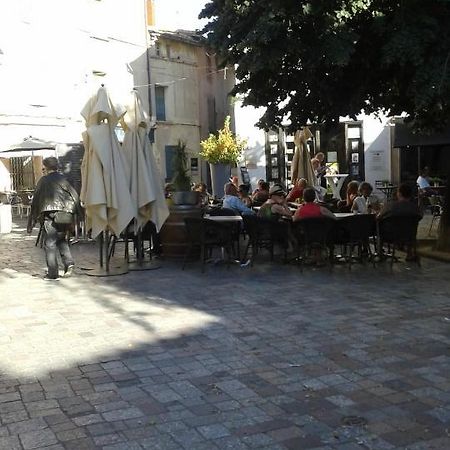 Bienvenue Au Centre Ville Arles Lägenhet Exteriör bild